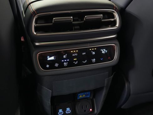 New 2026 Genesis GV80 3.5T e-SC image 32