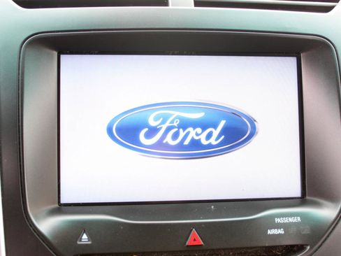 Used 2015 Ford Explorer XLT w/ Equipment Group 202A image 35