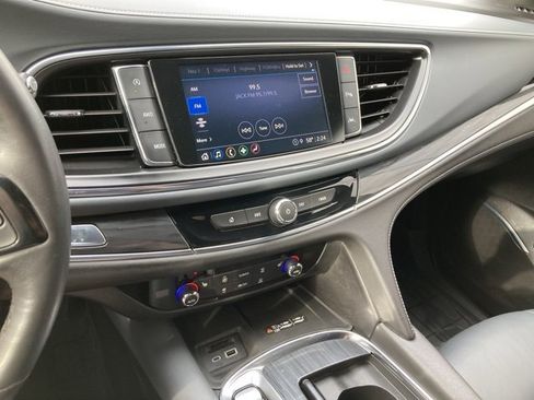 Used 2023 Buick Enclave Essence w/ Sport Touring Edition image 21