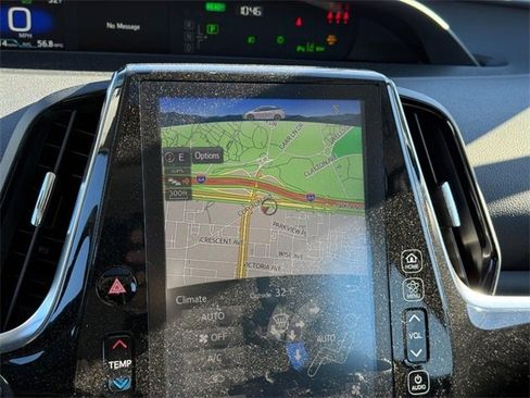 Used 2022 Toyota Prius L Eco image 22