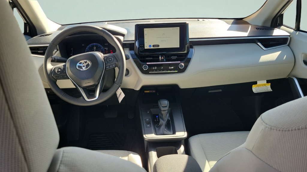 New 2026 Toyota Corolla Cross LE FWD image 10