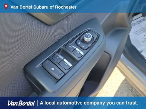 Certified 2025 Subaru Forester Premium AWD/4WD image 14