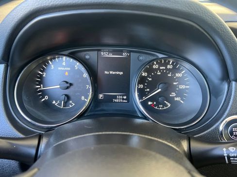 Used 2017 Nissan Rogue Sport SV AWD/4WD image 64