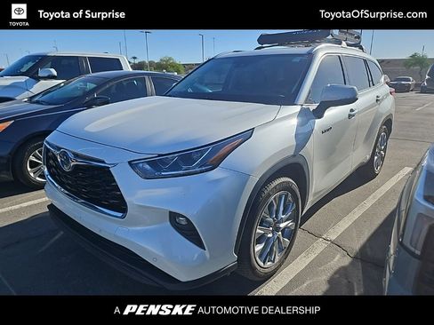 Certified 2021 Toyota Highlander Limited image 1