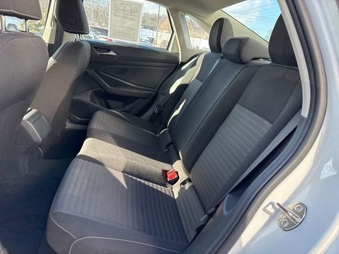 Used 2025 Volkswagen Jetta S image 25