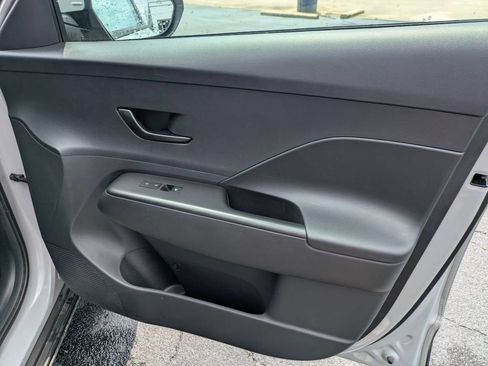 Used 2024 Hyundai Kona SEL AWD/4WD image 31