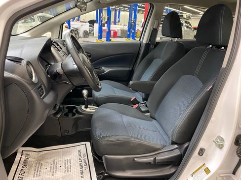 Used 2018 Nissan Versa Note SV image 11