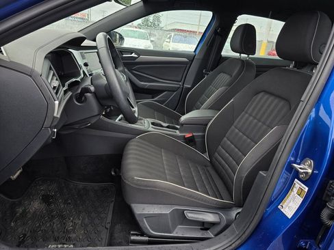 Used 2024 Volkswagen Jetta Sport FWD image 21