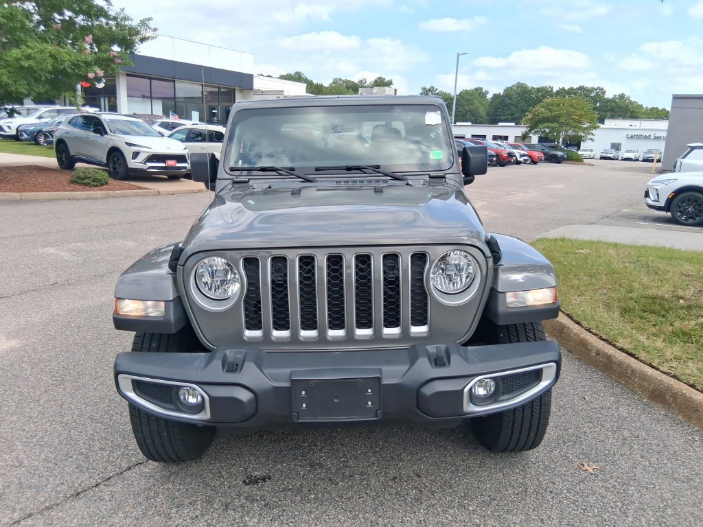 Used 2022 Jeep Gladiator Overland AWD/4WD image 3