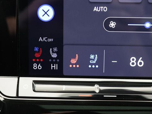 Used 2024 Volkswagen Atlas SEL image 26