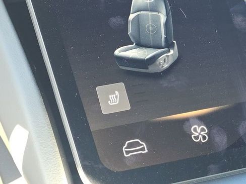 Used 2024 Lucid Air Pure image 16