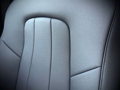 New 2026 Mercedes-Benz GLB 250 4MATIC image 21