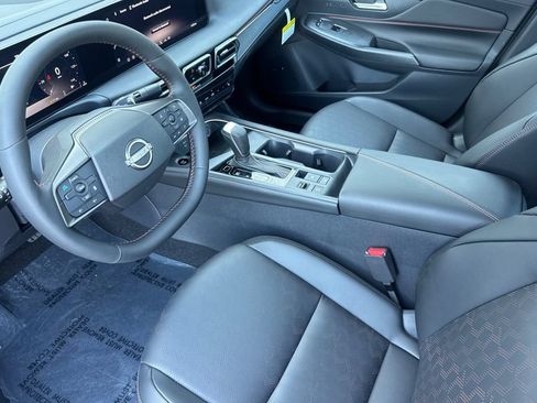 New 2026 Nissan Sentra SR w/ SR Premium Package FWD image 7