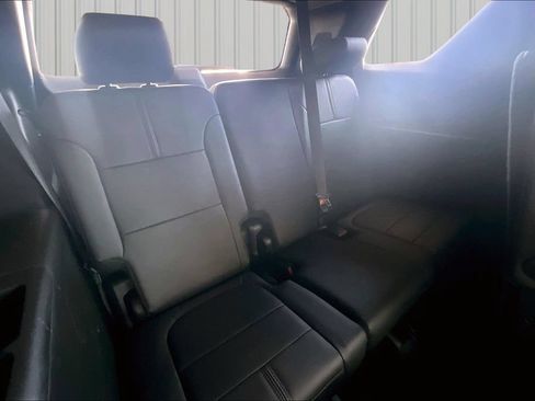 Used 2023 Chevrolet Traverse RS AWD/4WD image 22