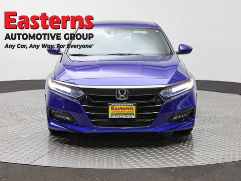 Used 2019 Honda Accord Sport image 2
