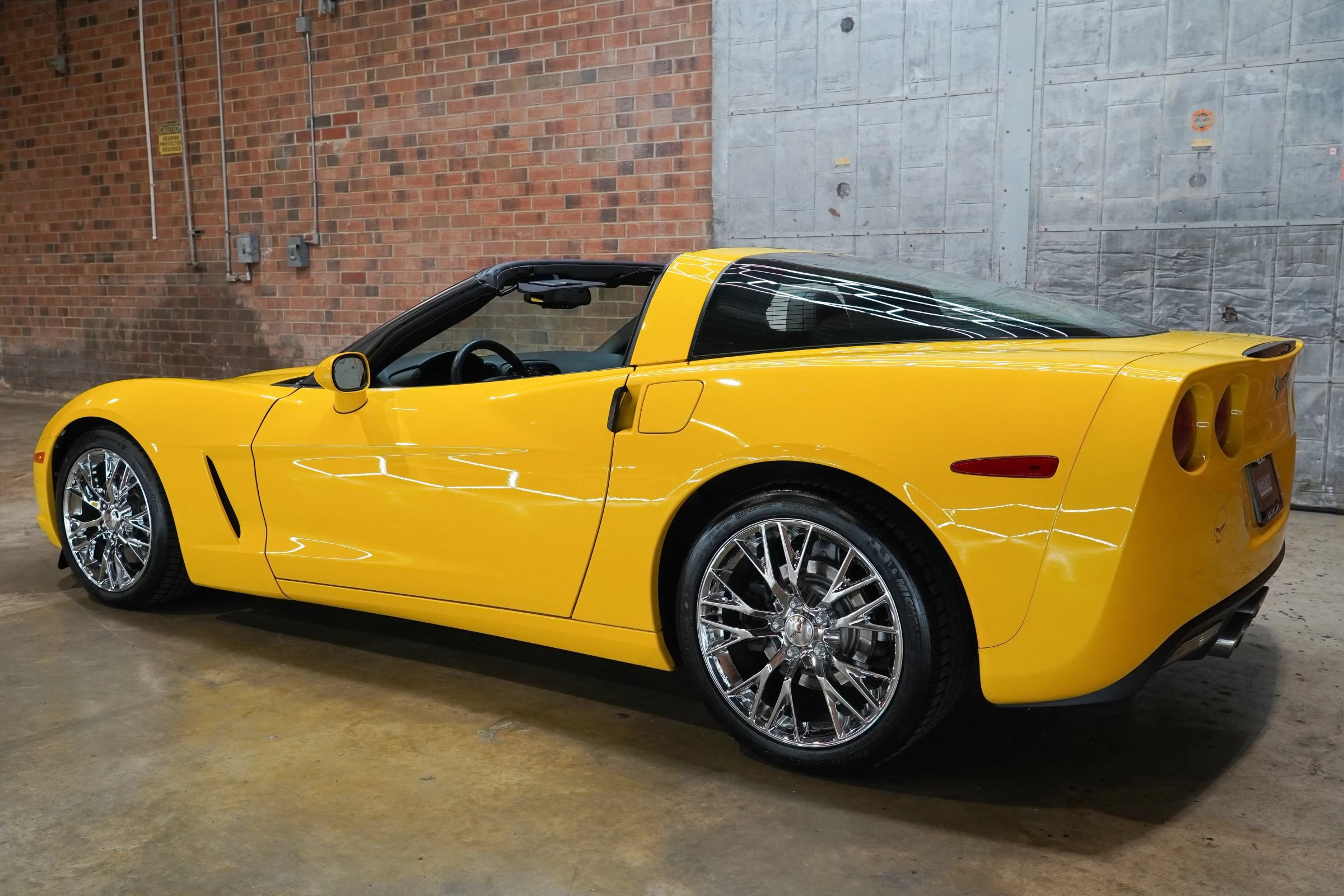 Used 2012 Chevrolet Corvette Coupe w/ Roof Package RWD image 46