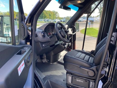 New 2025 Mercedes-Benz Sprinter 3500 image 8