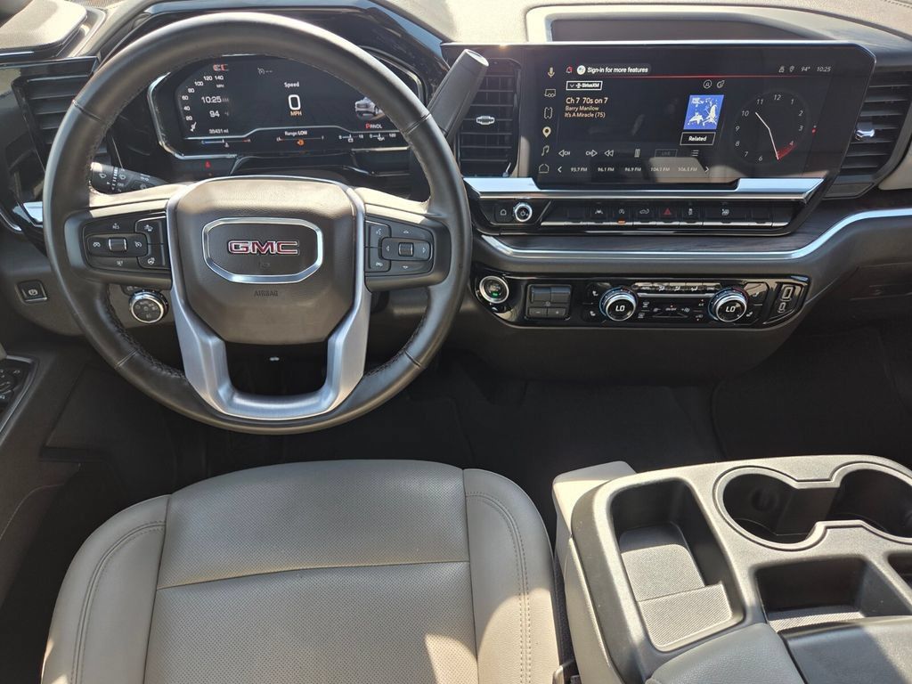 Used 2025 GMC Sierra 1500 SLT AWD/4WD image 21