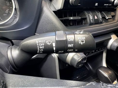 Used 2019 Toyota RAV4 XLE Premium AWD/4WD image 26