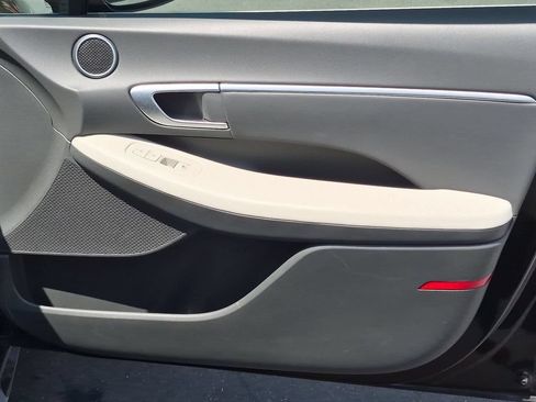 Used 2025 Hyundai Sonata SEL FWD image 33