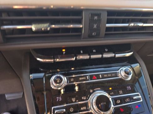 Used 2020 Lincoln Corsair FWD w/ Premium Package image 13