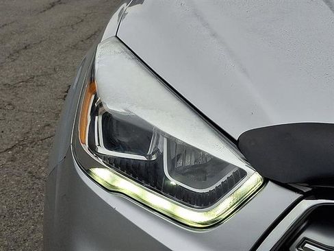 Certified 2017 Ford Escape Titanium AWD/4WD image 9