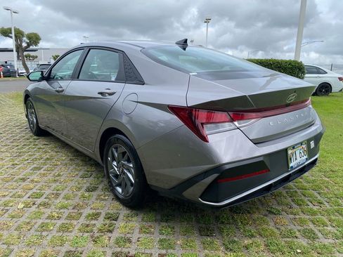 Certified 2024 Hyundai Elantra SEL image 5