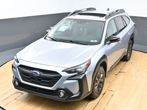 Used 2025 Subaru Outback Onyx Edition image 42