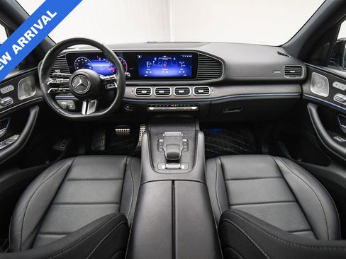 Used 2024 Mercedes-Benz GLS 450 4MATIC image 14