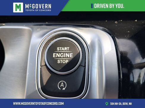 Used 2022 Mercedes-Benz GLB 250 4MATIC image 33