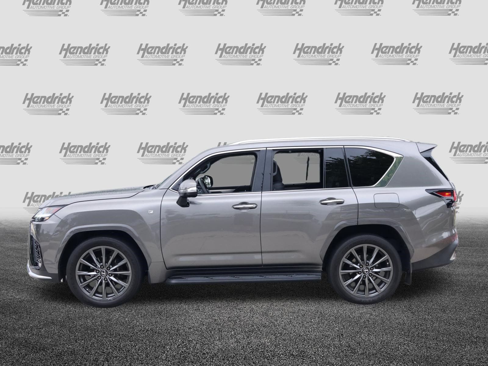 Used 2023 Lexus LX 600 F Sport w/ Accessory Package (Z1) AWD/4WD image 6