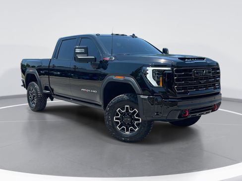 Used 2026 GMC Sierra 2500 AT4X AWD/4WD image 2