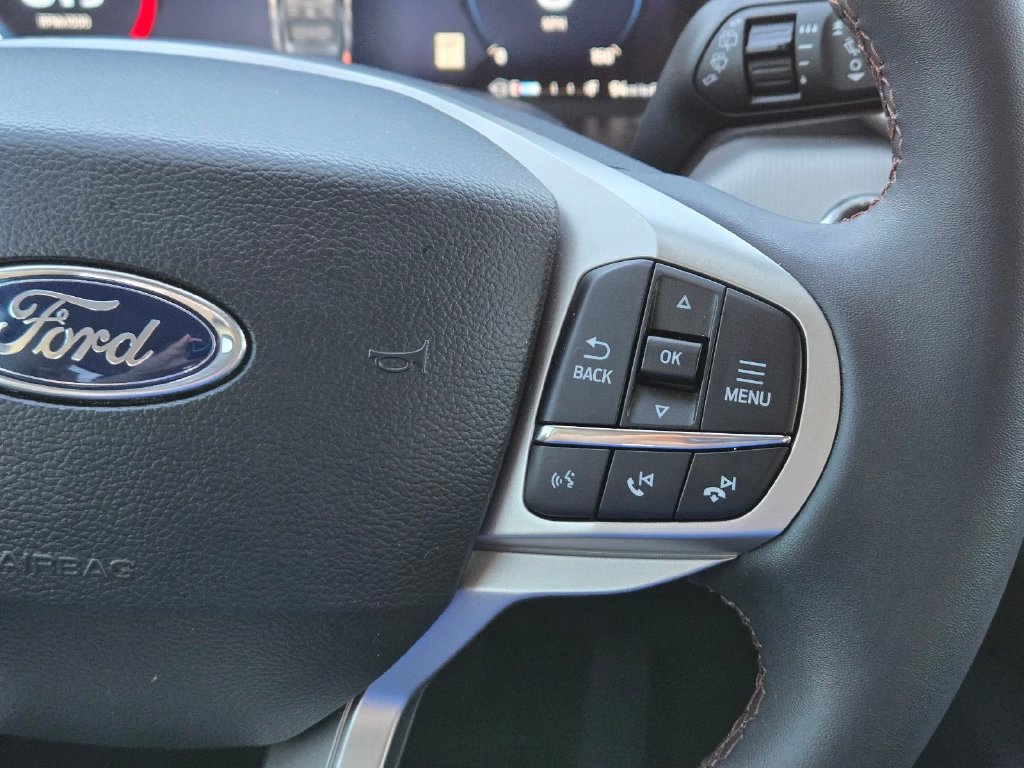Used 2026 Ford Explorer Active RWD image 24