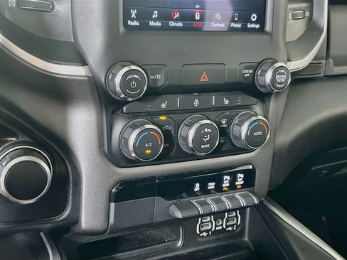 Used 2020 RAM 1500 Big Horn AWD/4WD image 15