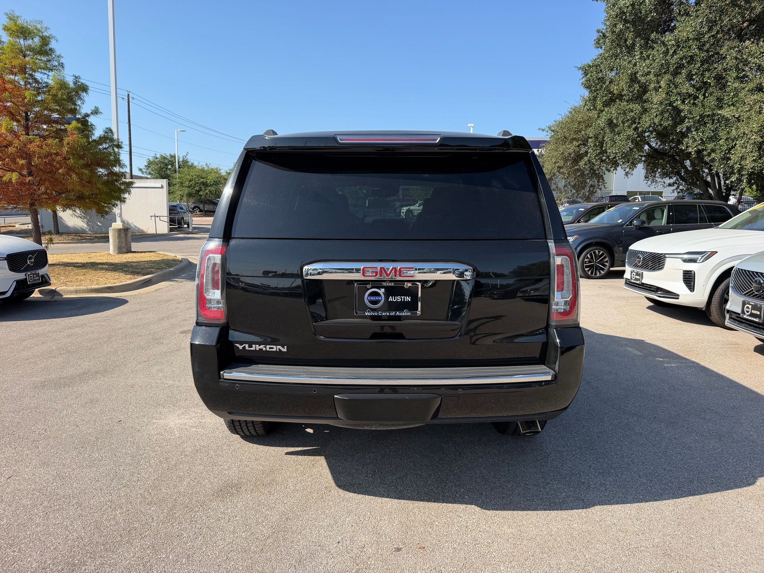 Used 2015 GMC Yukon Denali AWD/4WD image 5