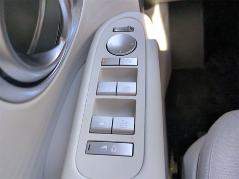 New 2026 Hyundai Ioniq 9 SE image 24