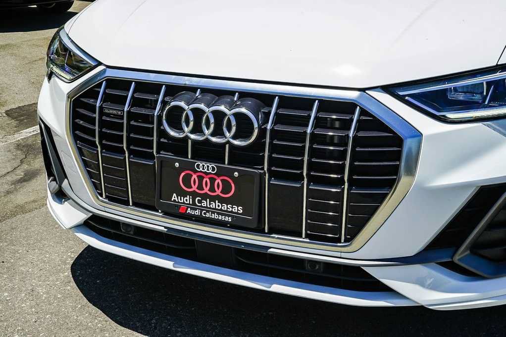 Used 2023 Audi Q3 2.0T Premium AWD/4WD image 8