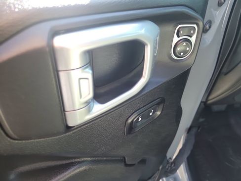 Used 2020 Jeep Wrangler Unlimited Rubicon image 15