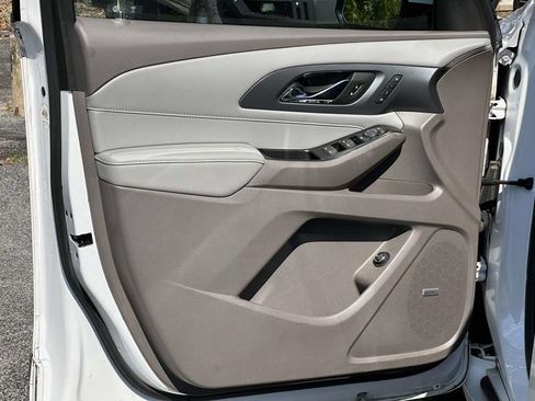 Used 2020 Chevrolet Traverse Premier w/ LPO, Floor Liner Package FWD image 9