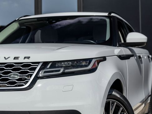 Used 2019 Land Rover Range Rover Velar S image 13