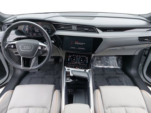 Used 2024 Audi Q8 e-tron Prestige w/ Prestige Package AWD/4WD image 9