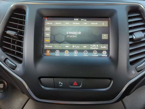 Used 2020 Jeep Cherokee Latitude Plus FWD image 14