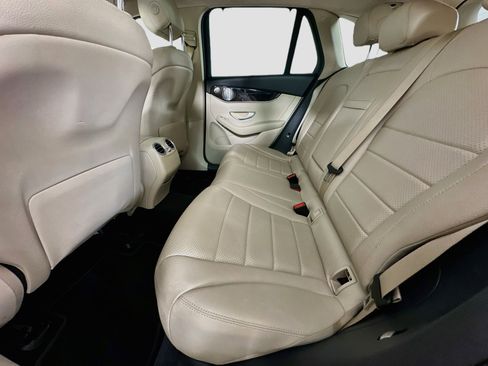 Used 2016 Mercedes-Benz GLC 300 4MATIC image 28