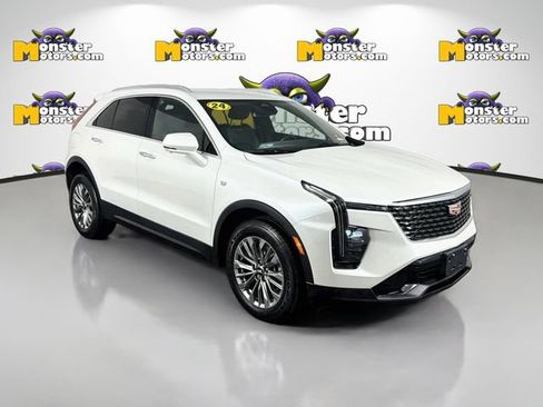Used 2024 Cadillac XT4 Premium Luxury w/ Active Safety Package AWD/4WD image 3