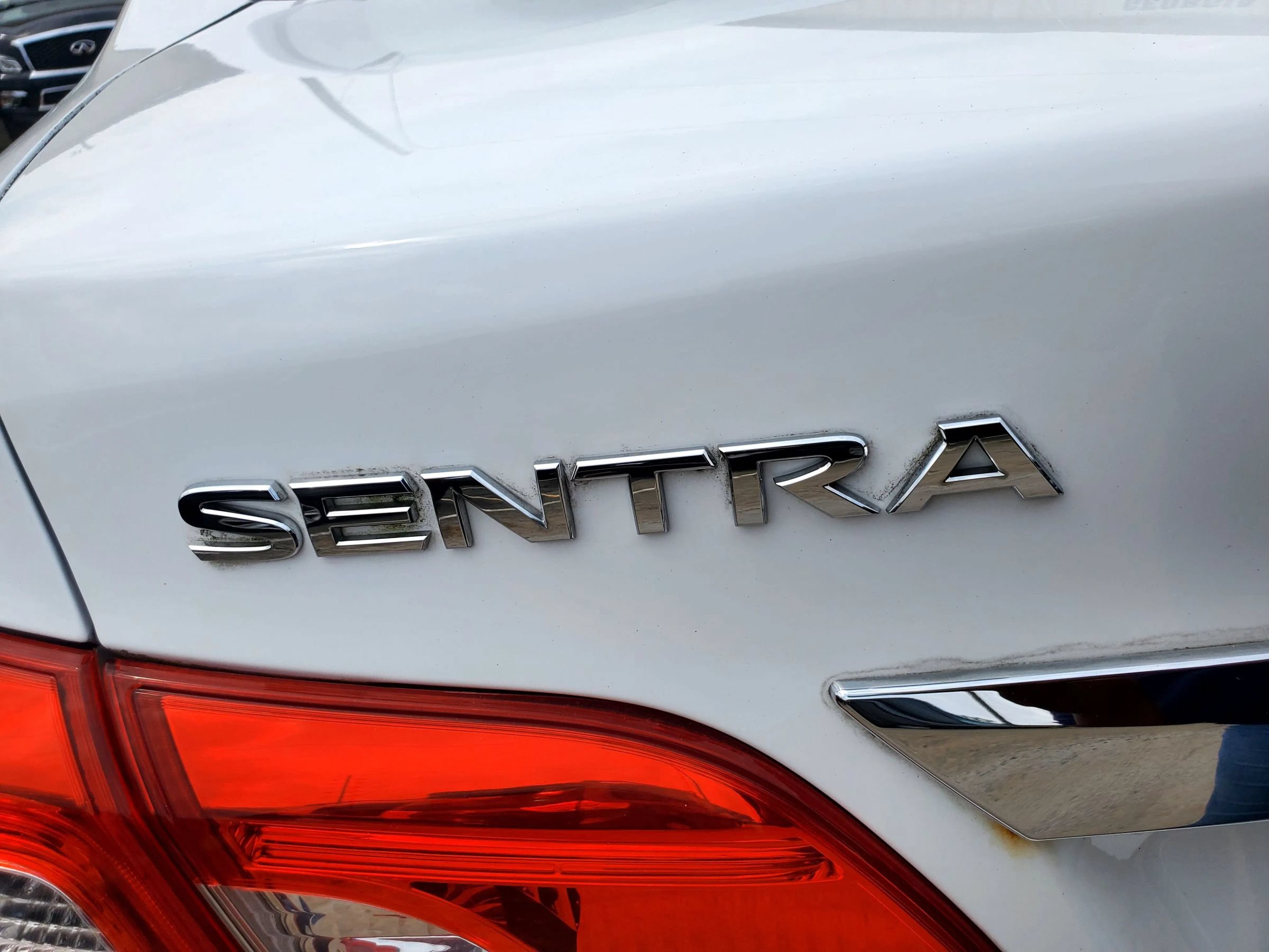 Used 2017 Nissan Sentra S FWD image 7