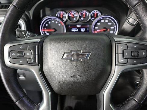 Used 2022 Chevrolet Silverado 1500 LT Trail Boss image 40
