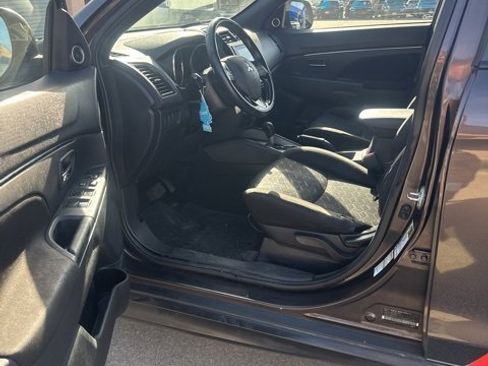 Used 2020 Mitsubishi Outlander Sport ES image 6