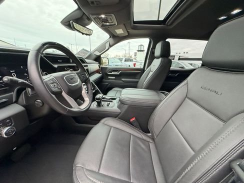 Used 2025 GMC Sierra 1500 Denali image 4