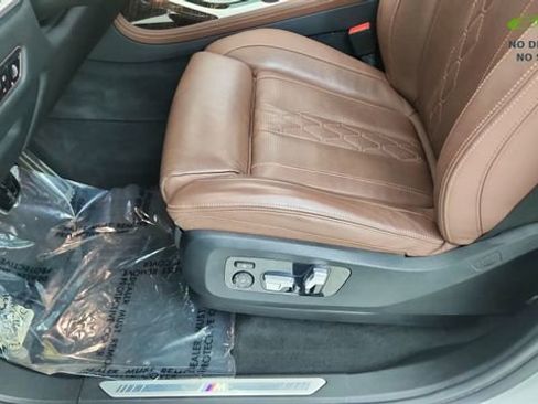 Used 2023 BMW X7 xDrive40i w/ Executive Package AWD/4WD image 39