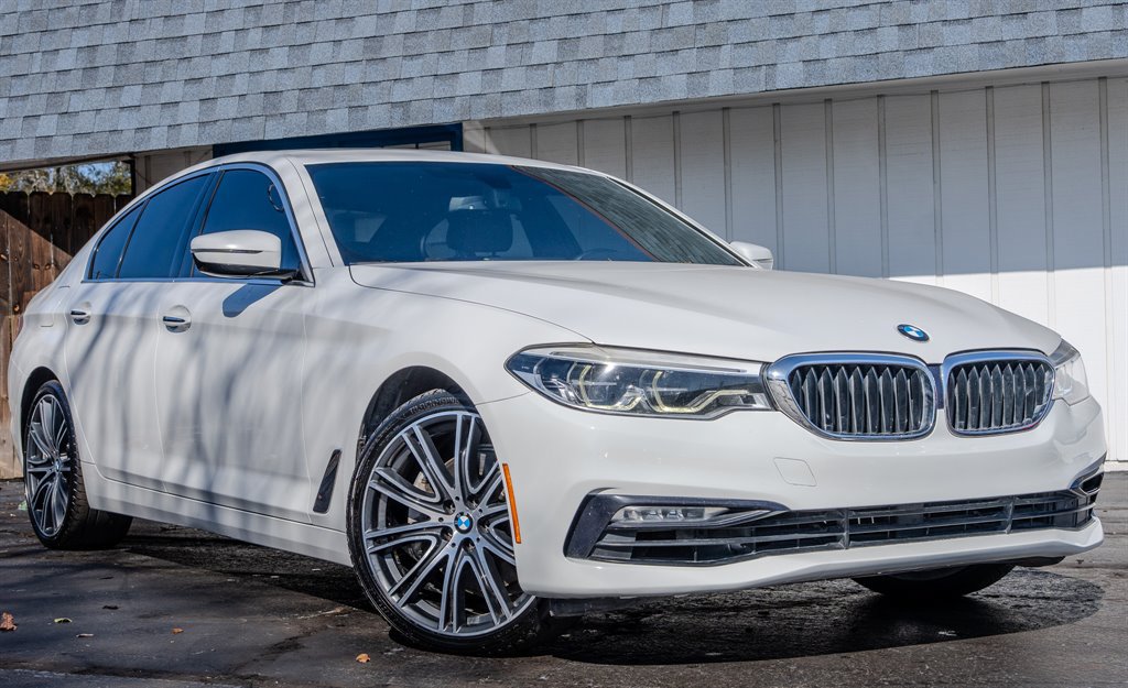 Used 2017 BMW 540i RWD image 7